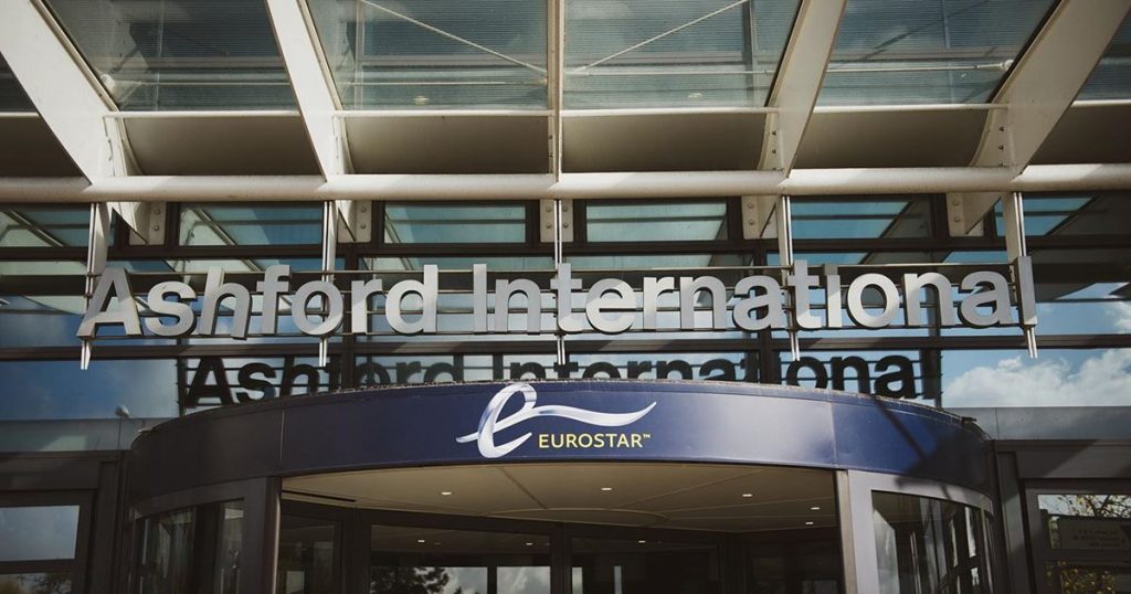 taxi Southampton Airport to Ashford